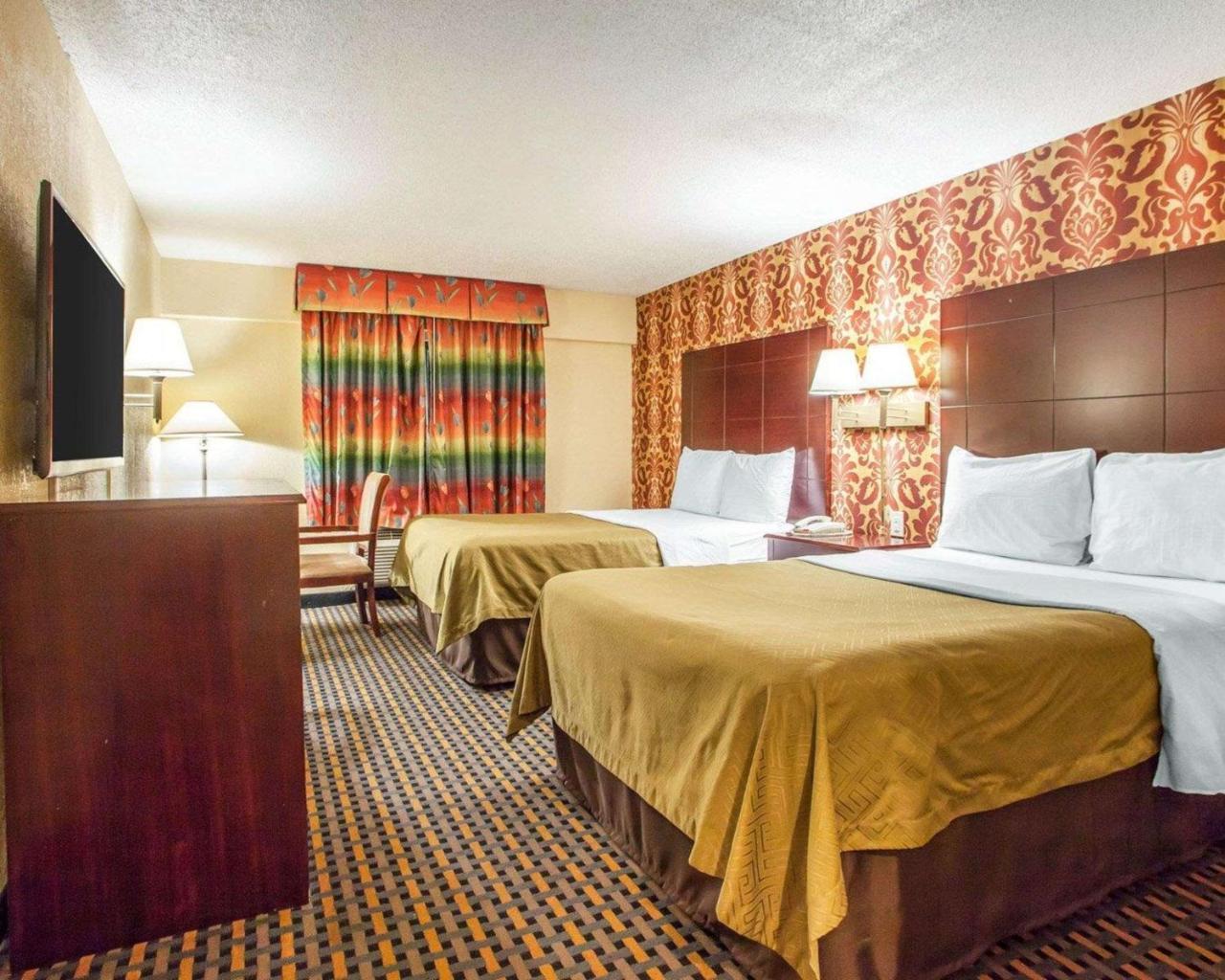 Days Inn By Wyndham Jersey City Exterior foto